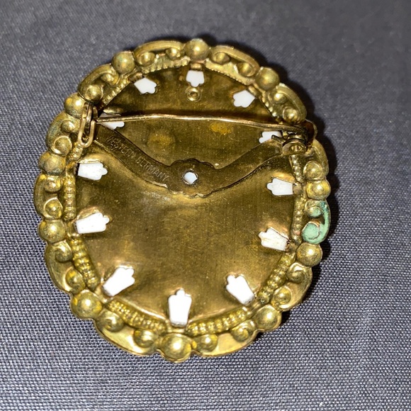 Vintage Western Germany Sugar Glass Brooch - Picture 2 of 5